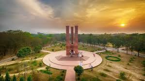 প্রকাশ্যে গাঁজা সেবনের সময় জাবির দুই ছাত্রী আটক